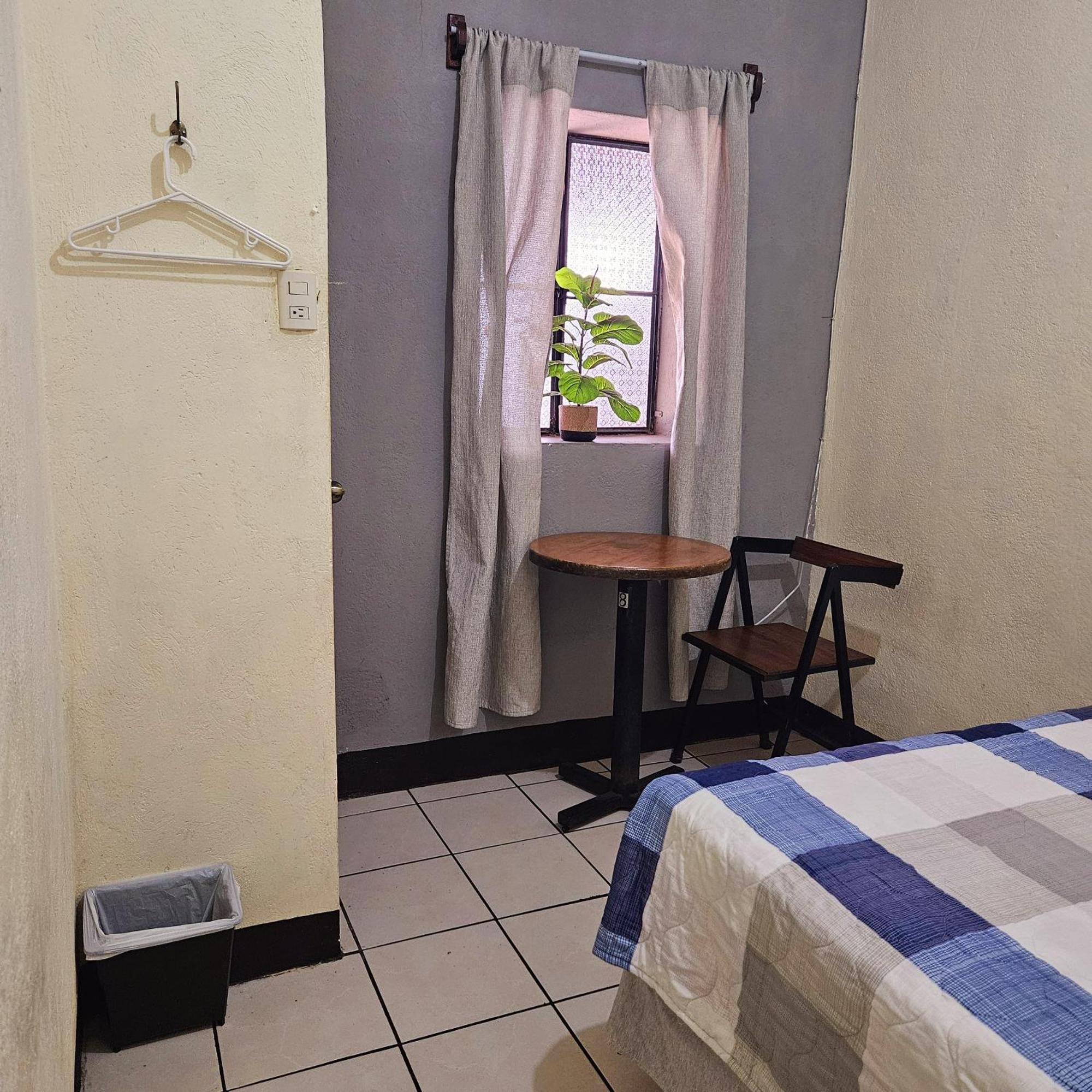 Cermeno'S House Otel Antigua Dış mekan fotoğraf